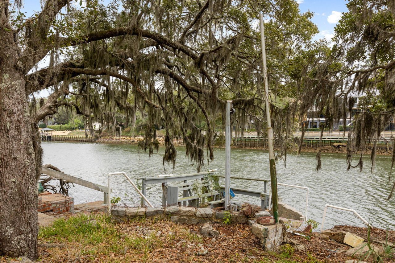 1363 S Edgewater Drive Photo 34