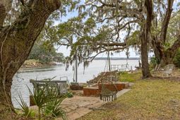 1363 S Edgewater Drive photo 4