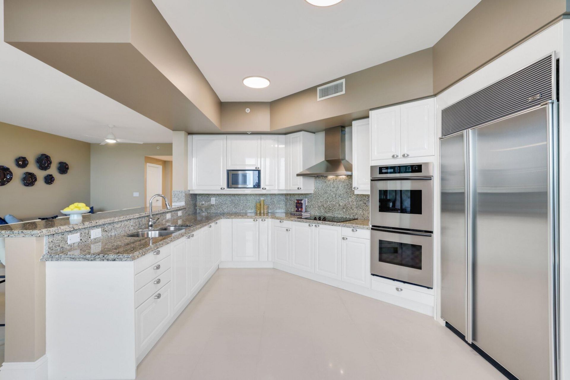1063 Hillsboro Mile, Unit 404, Hillsboro Beach, FL 33062 Photo