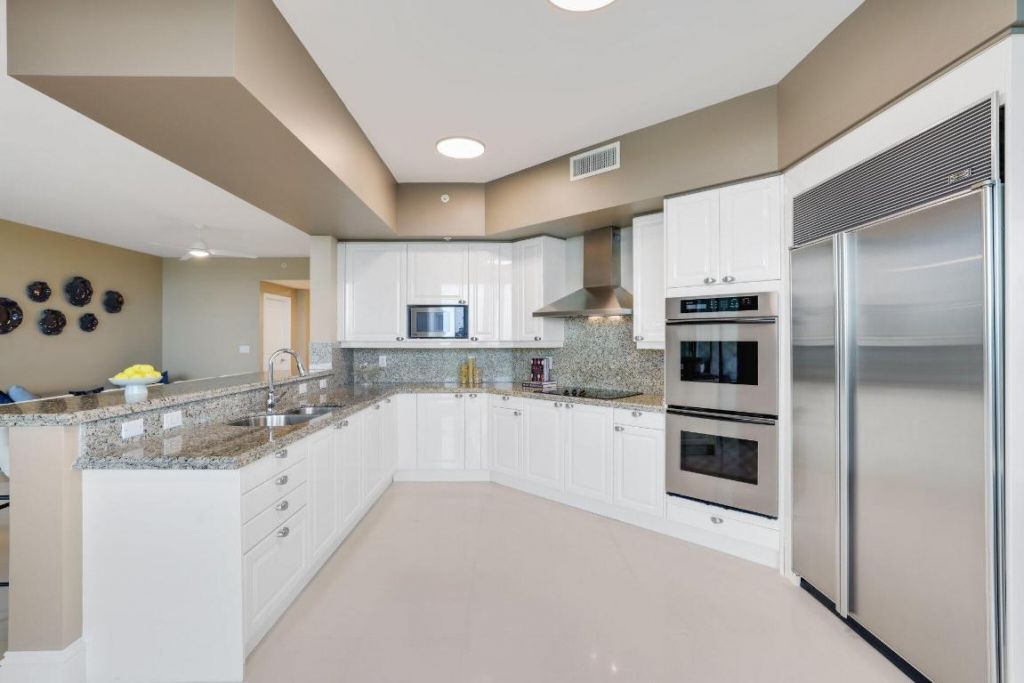 1063 Hillsboro Mile, Unit 404, Hillsboro Beach, FL 33062 Photo