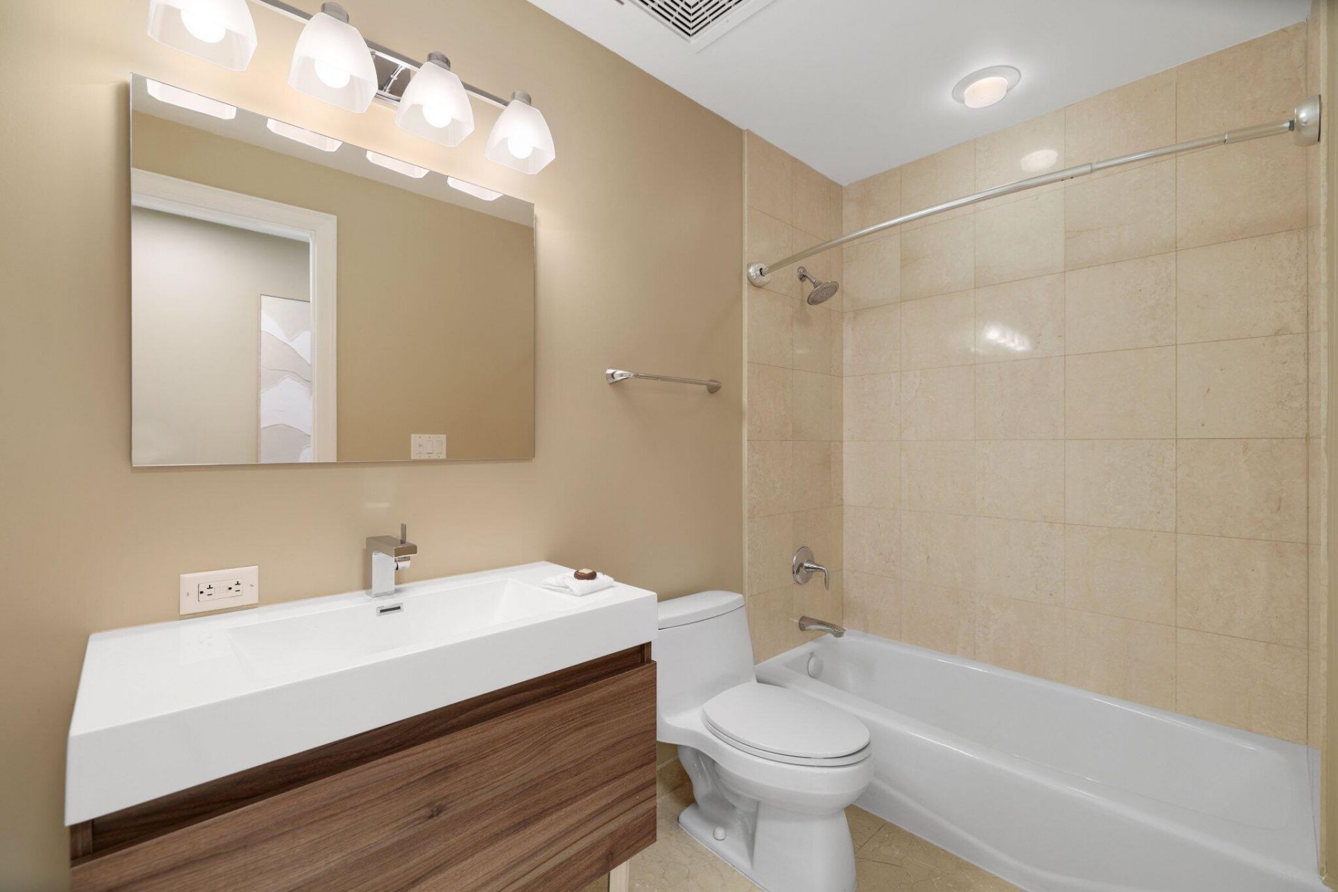 1063 Hillsboro Mile, Unit 404, Hillsboro Beach, FL 33062 Photo