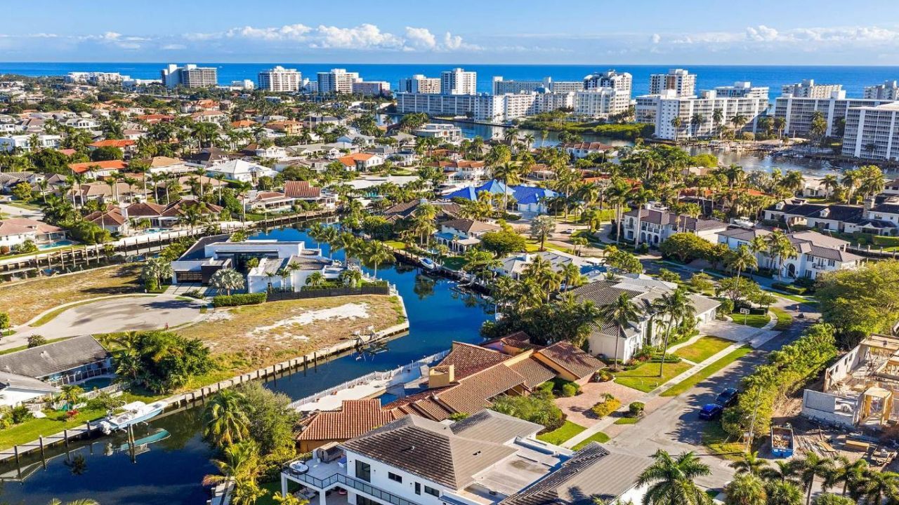 7401 NE Bay Cove Court, Boca Raton, FL 33487 Photo