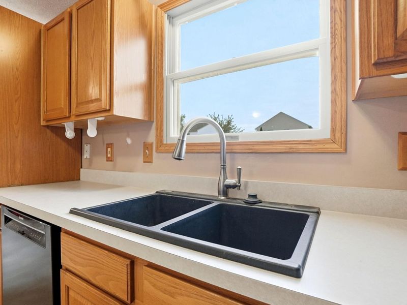 376 Galloway Ridge Drive, Galloway, OH 43119 Photo 12