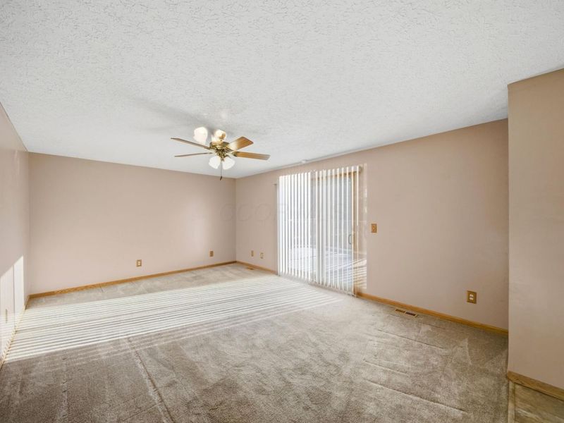 376 Galloway Ridge Drive, Galloway, OH 43119 Photo 14