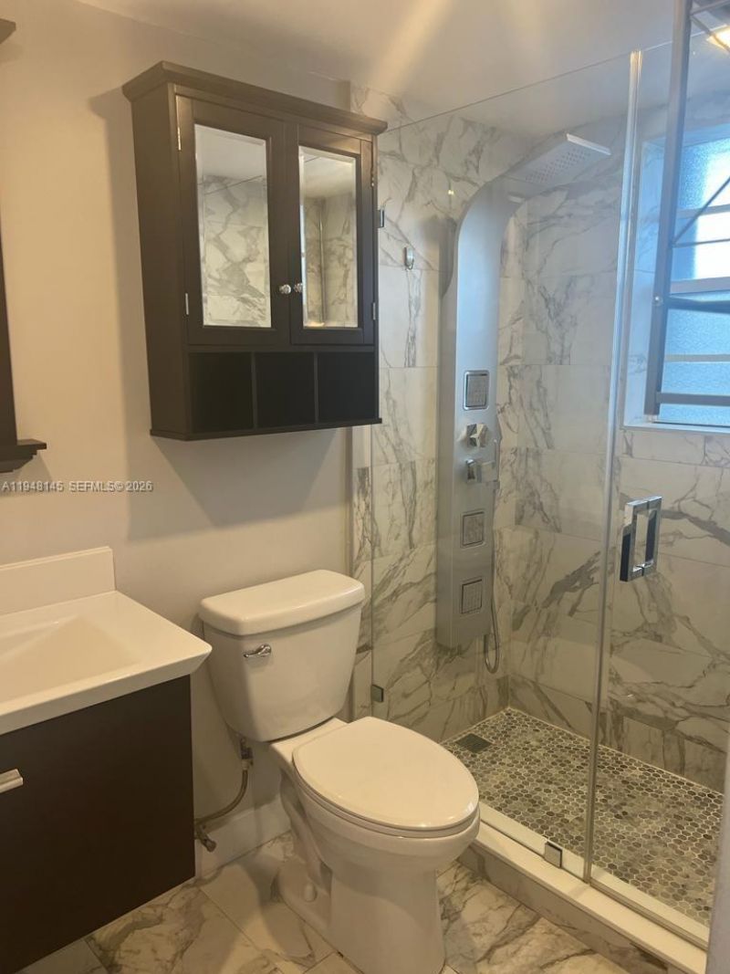 9440 Fontainebleau Blvd , Unit 213, Miami, FL 33172 Photo