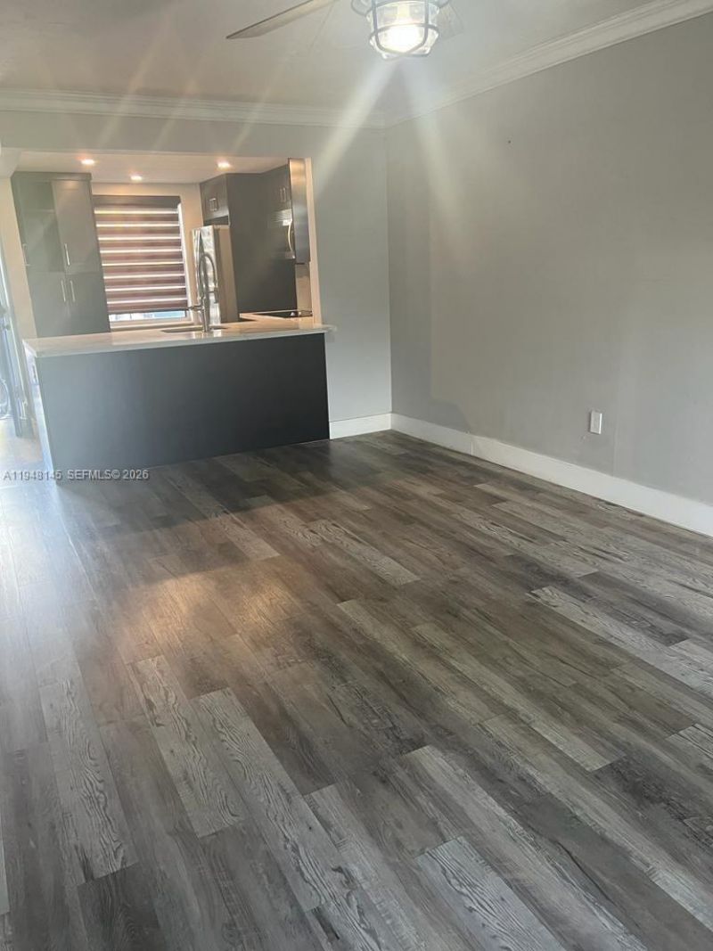 9440 Fontainebleau Blvd , Unit 213, Miami, FL 33172 Photo