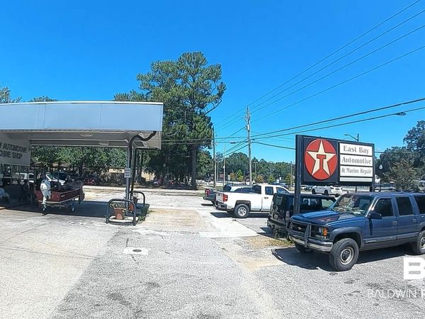 1909 Main Street, Daphne, AL 36526