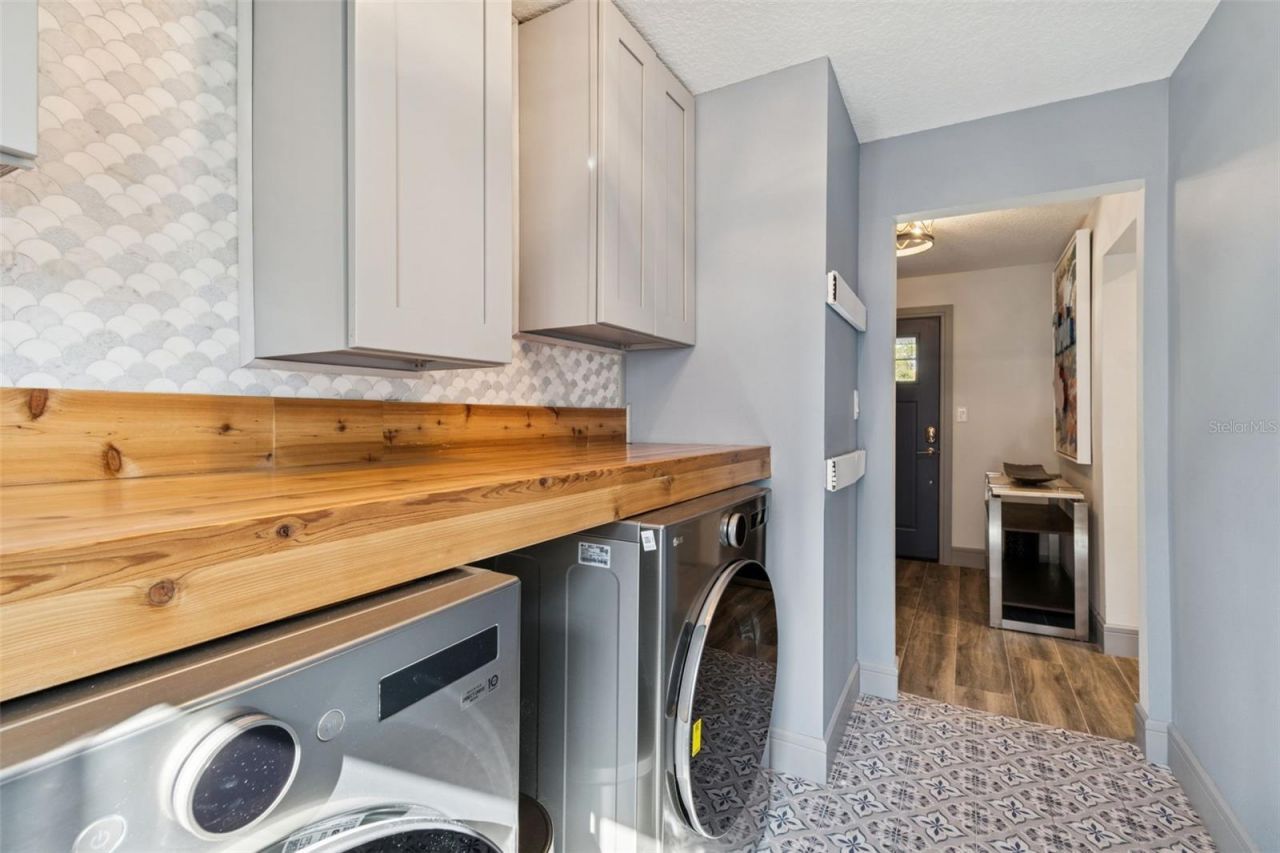 292 Sunlit Cove Drive Ne, Saint Petersburg, FL 33702 Photo