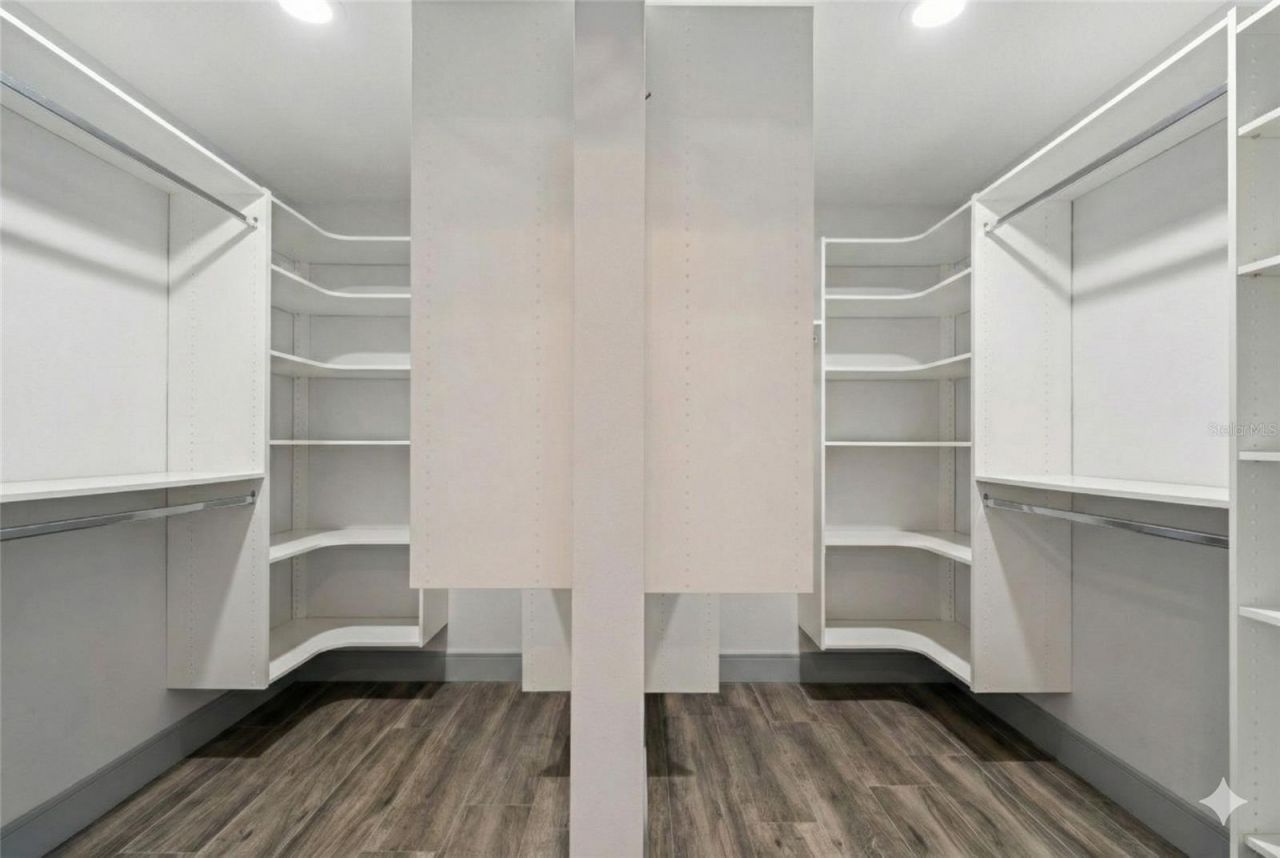 292 Sunlit Cove Drive Ne, Saint Petersburg, FL 33702 Photo