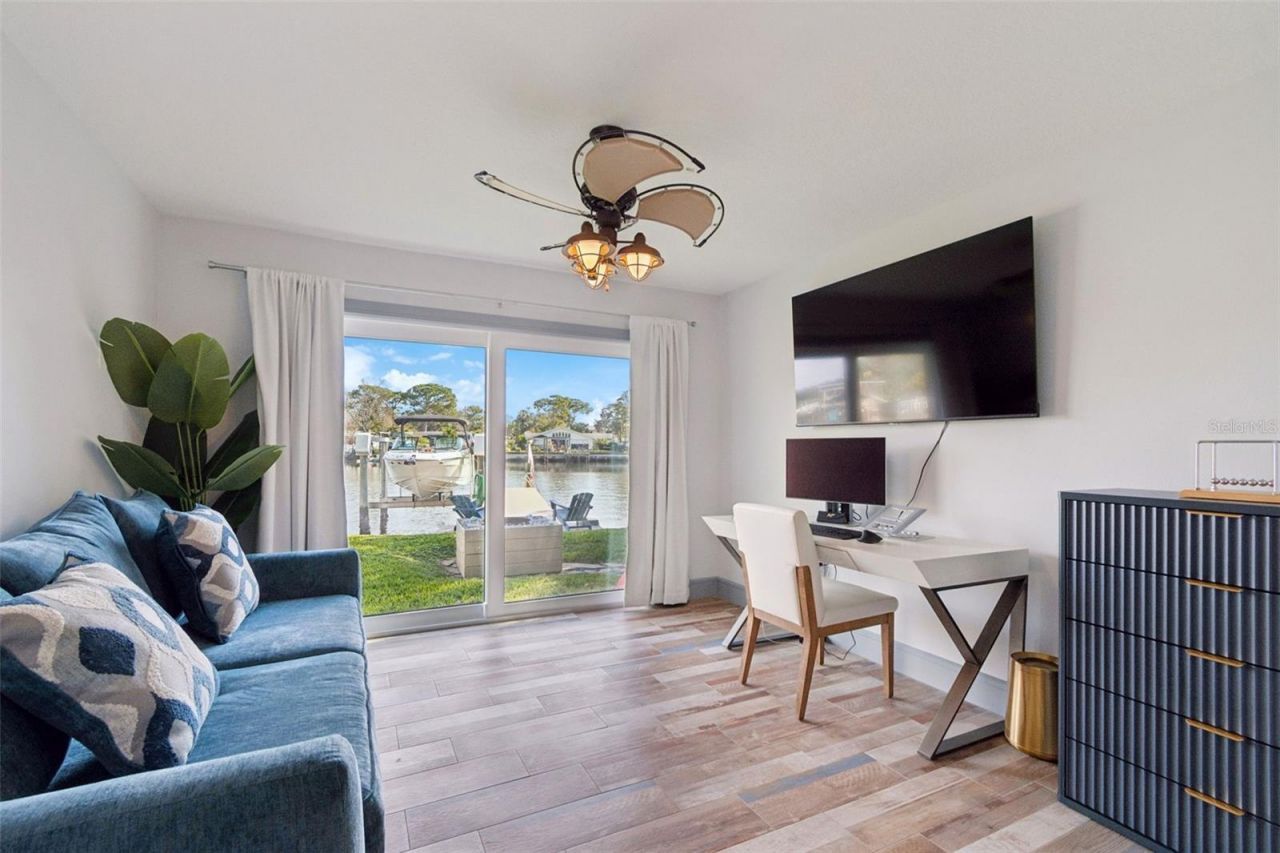 292 Sunlit Cove Drive Ne, Saint Petersburg, FL 33702 Photo