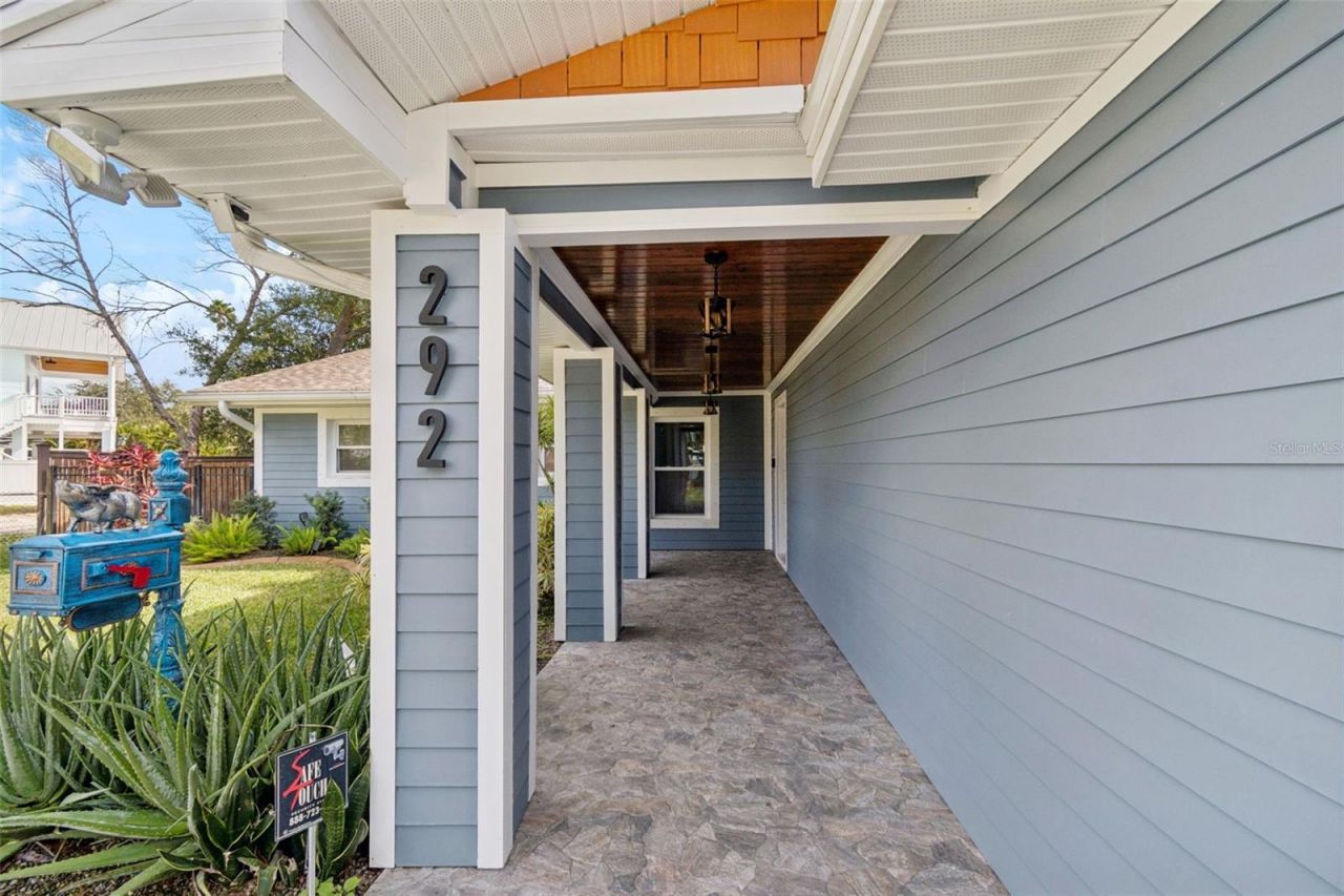 292 Sunlit Cove Drive Ne, Saint Petersburg, FL 33702 Photo