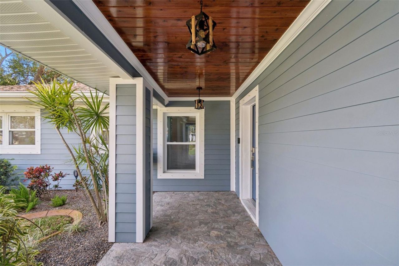 292 Sunlit Cove Drive Ne, Saint Petersburg, FL 33702 Photo