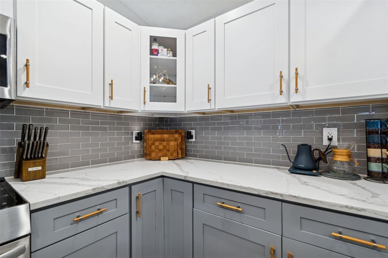 292 Sunlit Cove Drive Ne, Saint Petersburg, FL 33702 Photo