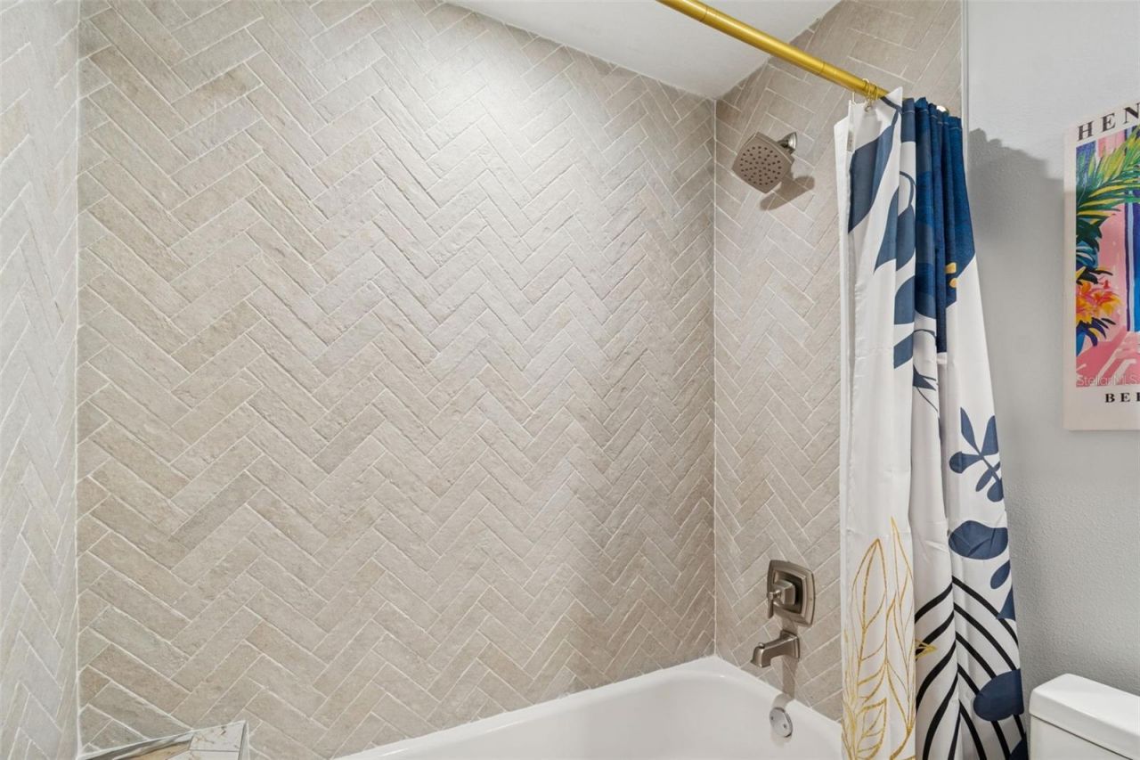 292 Sunlit Cove Drive Ne, Saint Petersburg, FL 33702 Photo