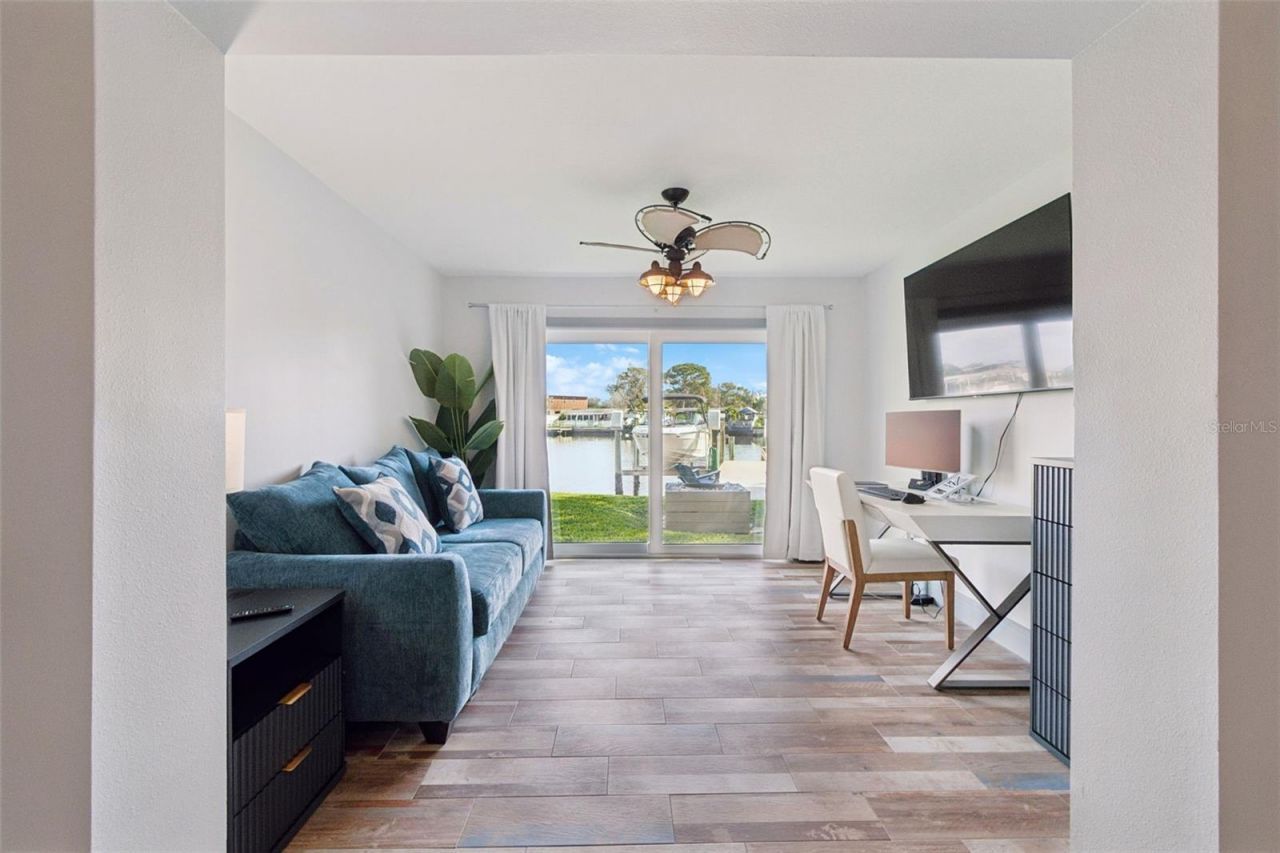 292 Sunlit Cove Drive Ne, Saint Petersburg, FL 33702 Photo