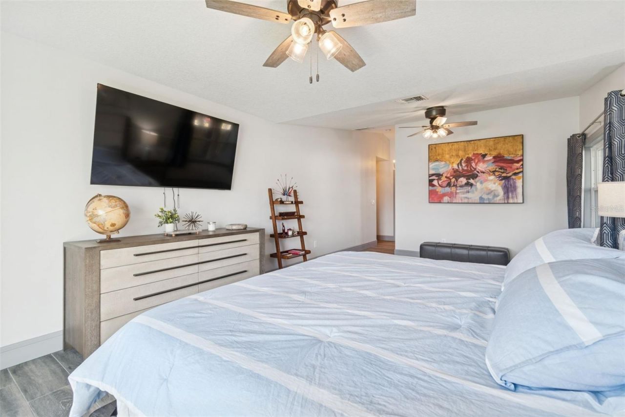 292 Sunlit Cove Drive Ne, Saint Petersburg, FL 33702 Photo