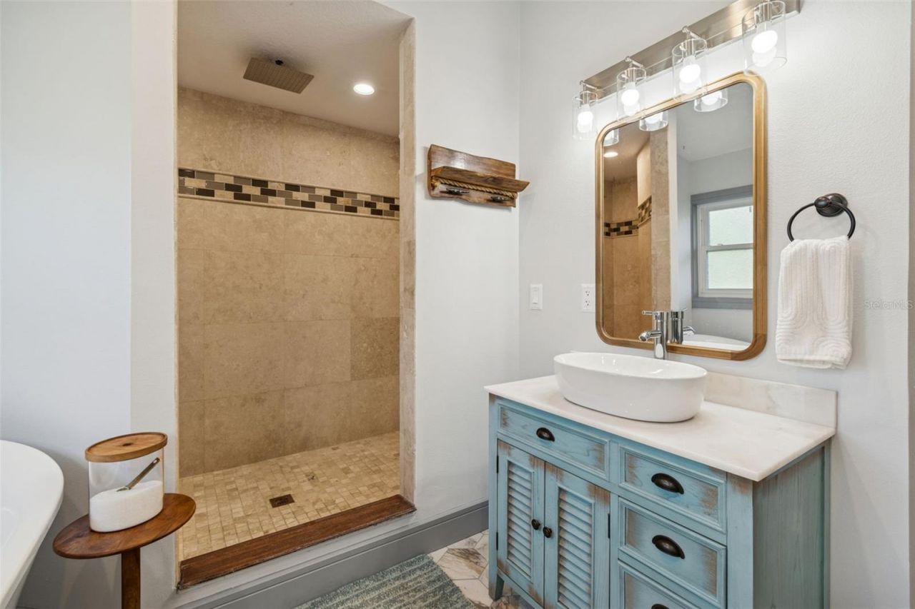 292 Sunlit Cove Drive Ne, Saint Petersburg, FL 33702 Photo