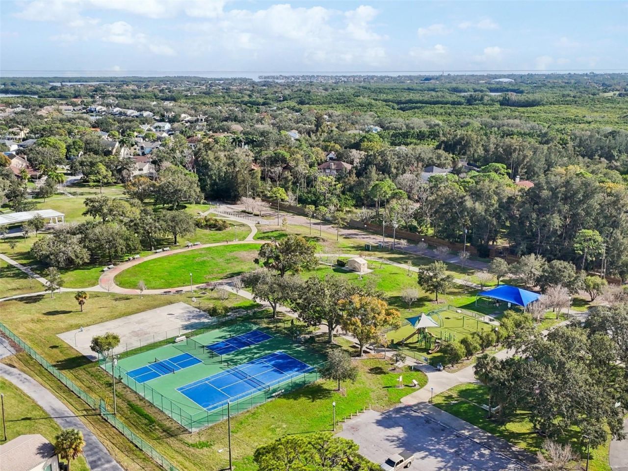 292 Sunlit Cove Drive Ne, Saint Petersburg, FL 33702 Photo