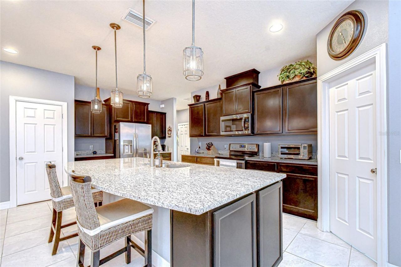 1521 Banner Elk Street, Valrico, FL 33594 Photo