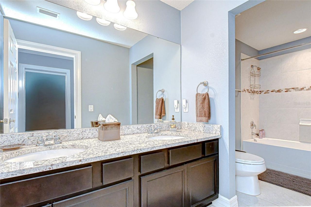 1521 Banner Elk Street, Valrico, FL 33594 Photo