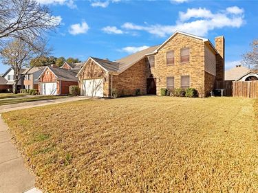 7117 Isle Royale Drive, Fort Worth, TX 76137