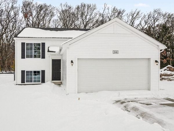 2046 Kristin Court, Muskegon, MI 49442
