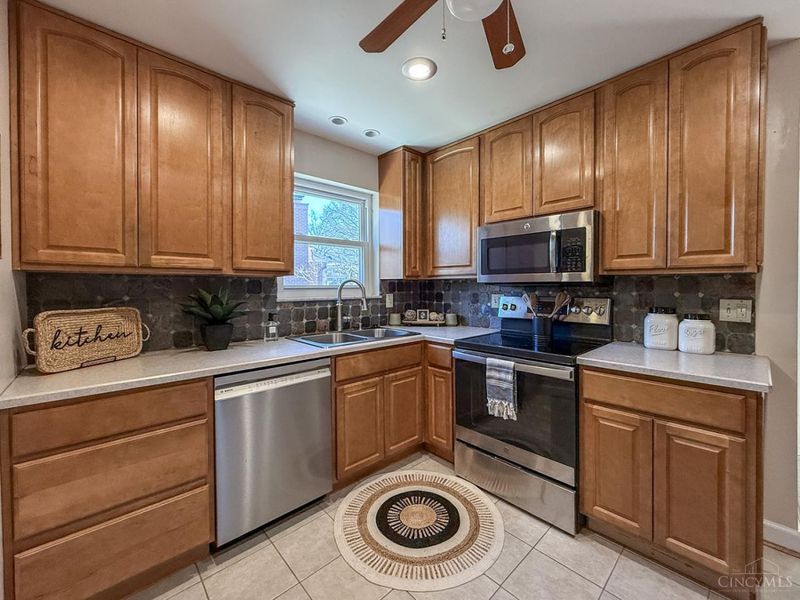 148 Sylvia Lane, Reading, OH 45215 Photo 14