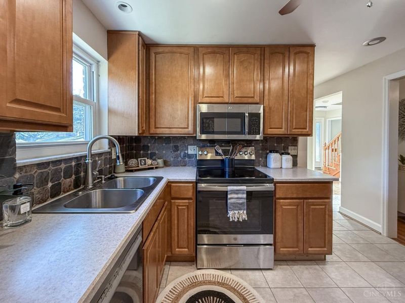 148 Sylvia Lane, Reading, OH 45215 Photo 17