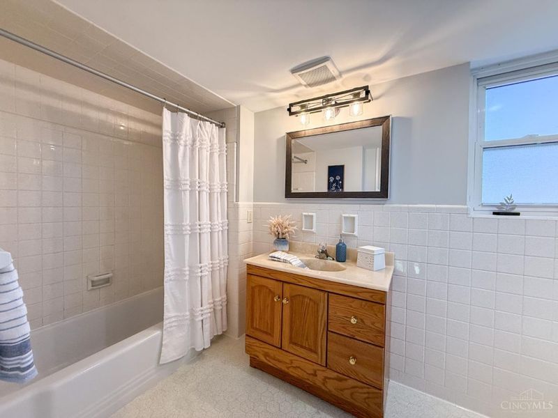 148 Sylvia Lane, Reading, OH 45215 Photo 34