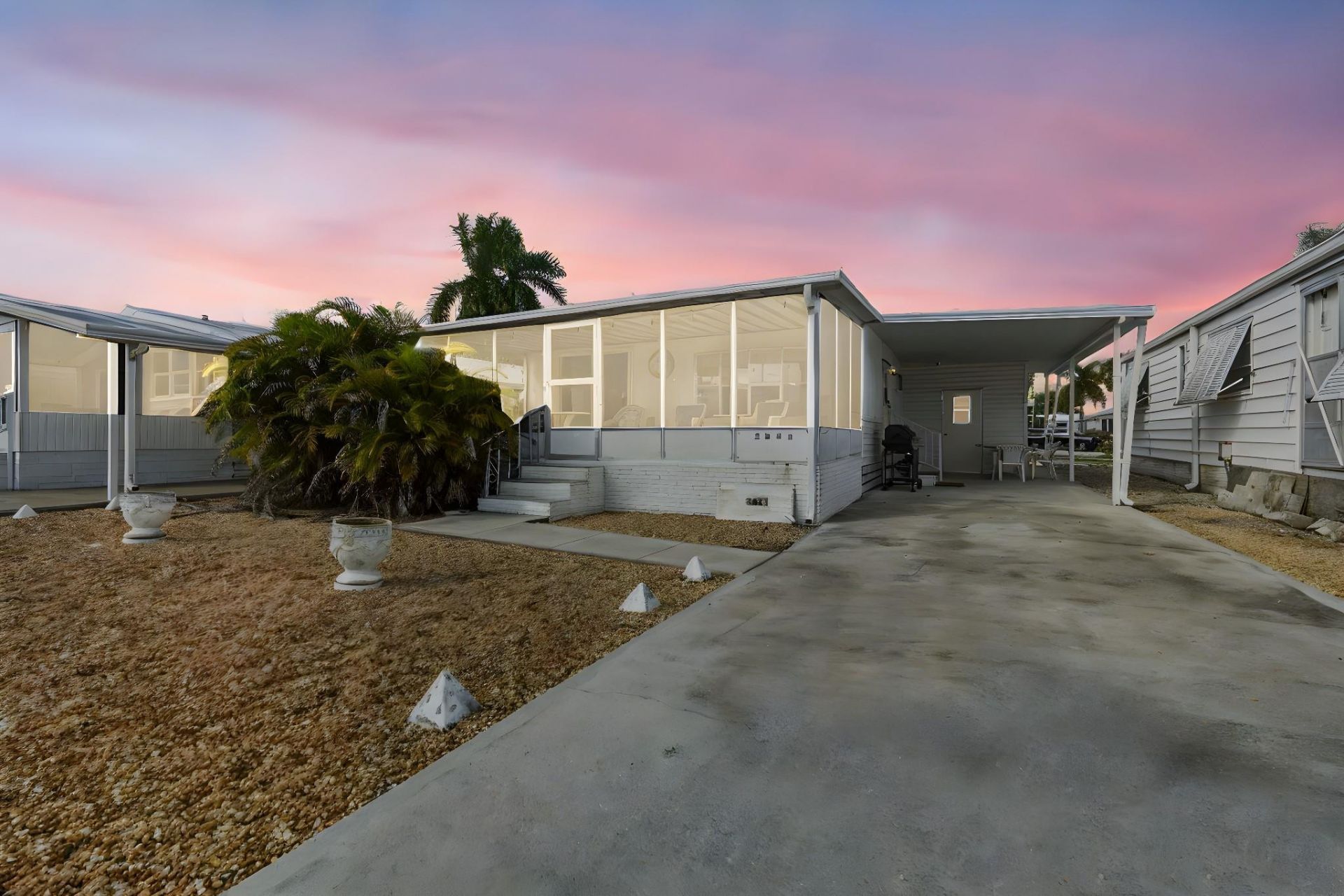 2851 W Marina Dr, Fort Lauderdale, FL 33312 Main Photo