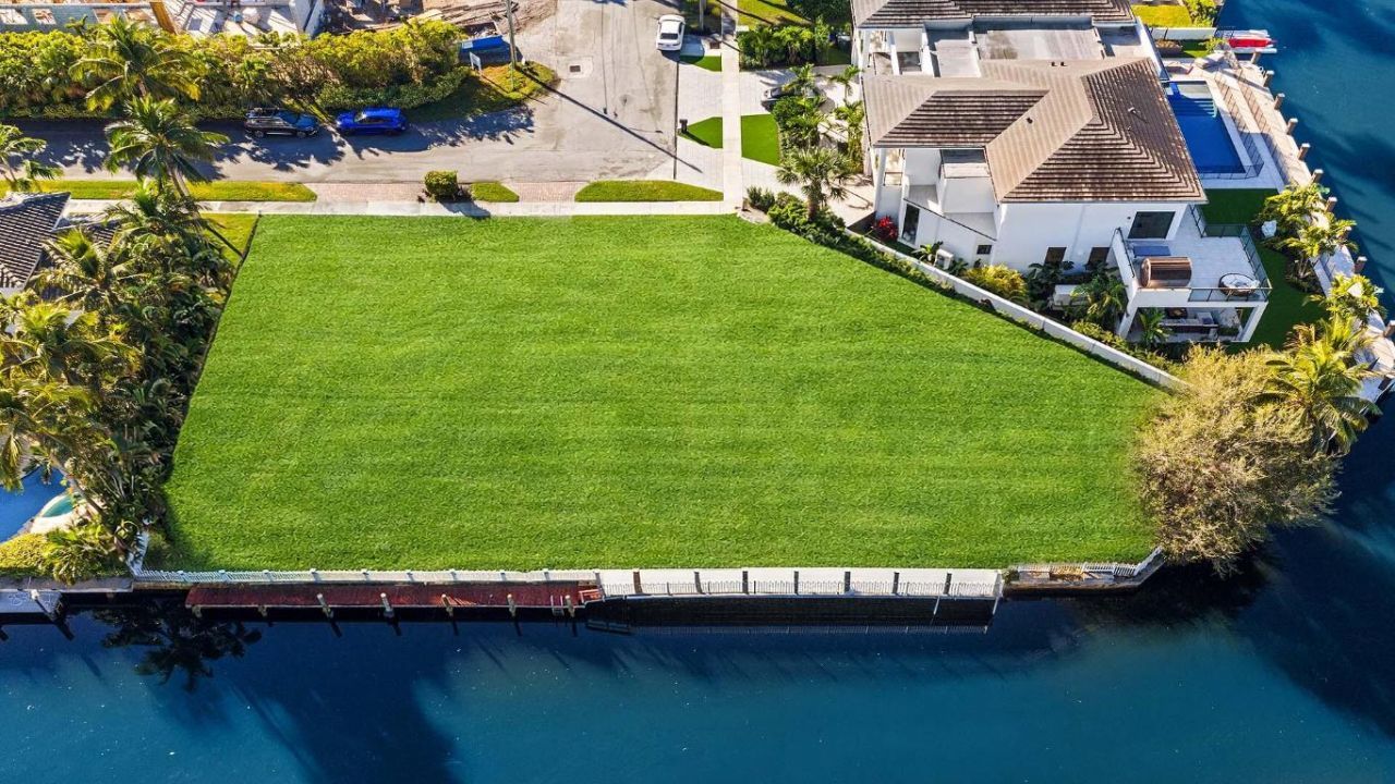 7401 NE Bay Cove Court, Boca Raton, FL 33487 Photo