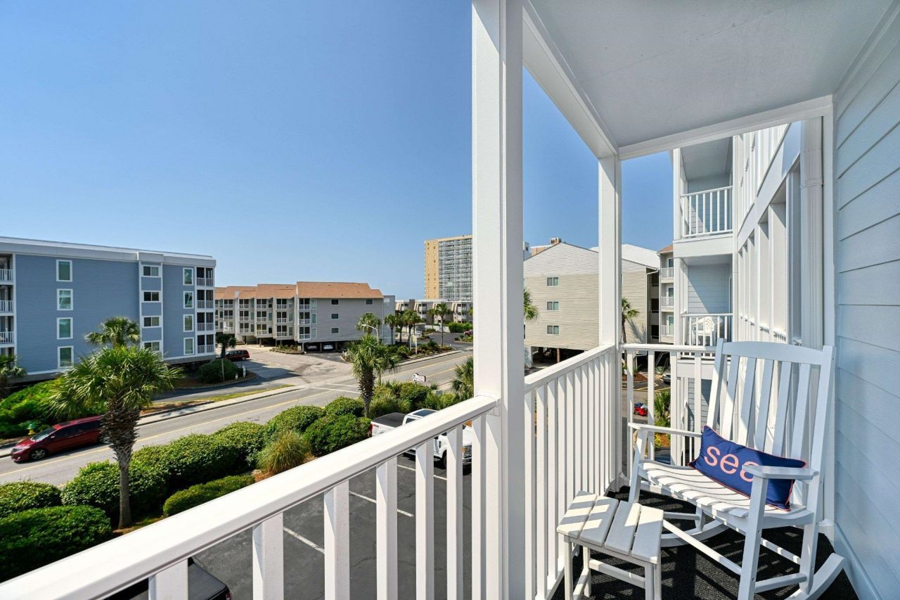 9581 Shore Dr. Photo 17