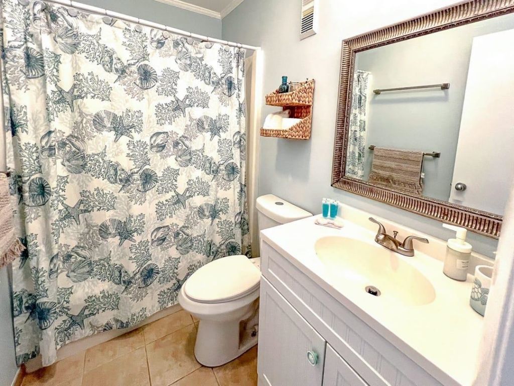 9581 Shore Dr. Photo 21