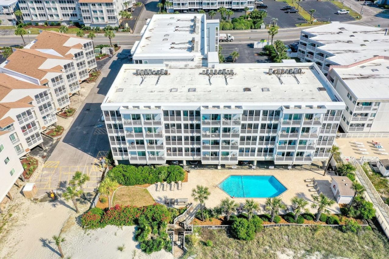 9581 Shore Dr. Photo 23