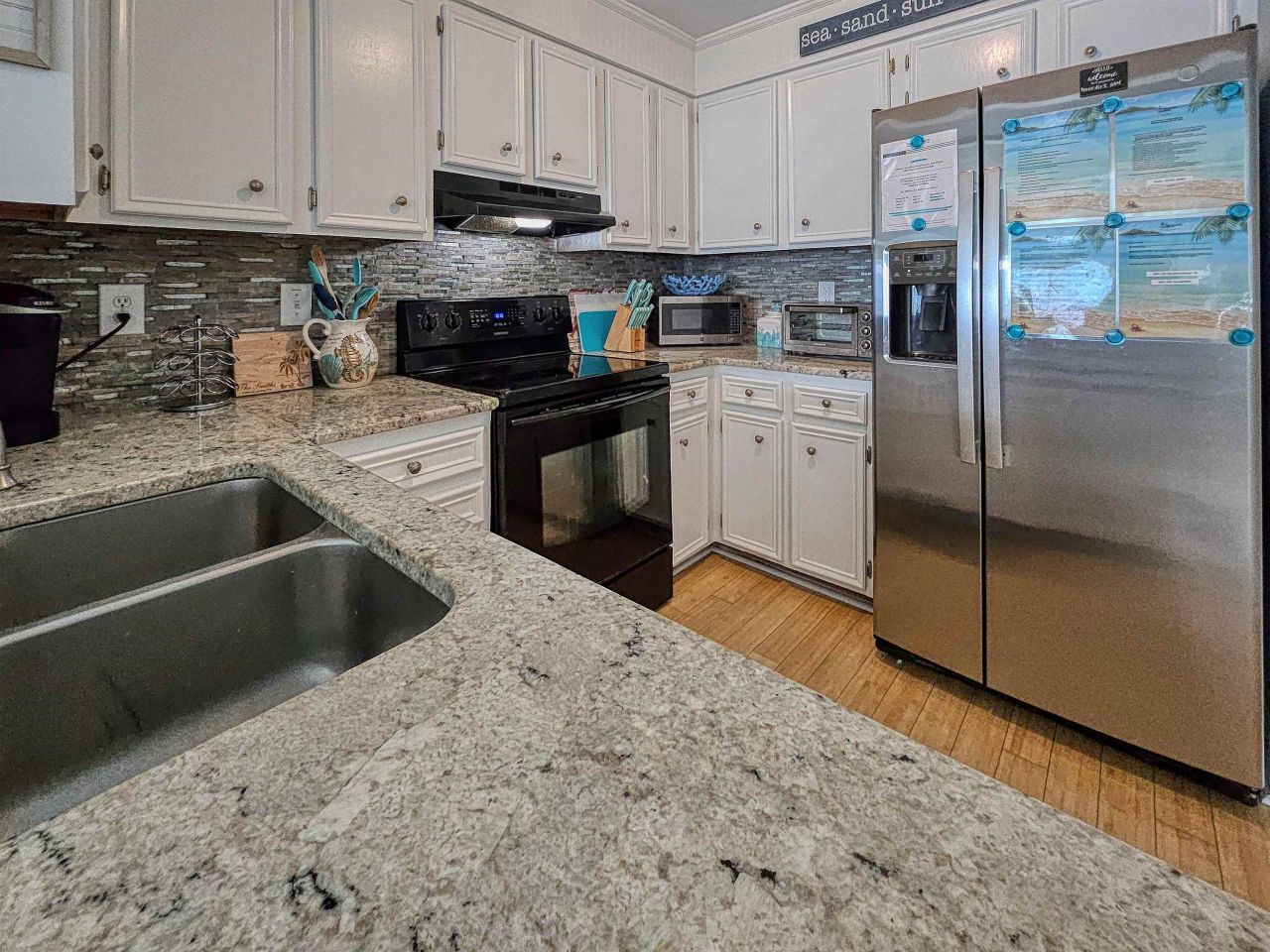 9581 Shore Dr. Photo 8