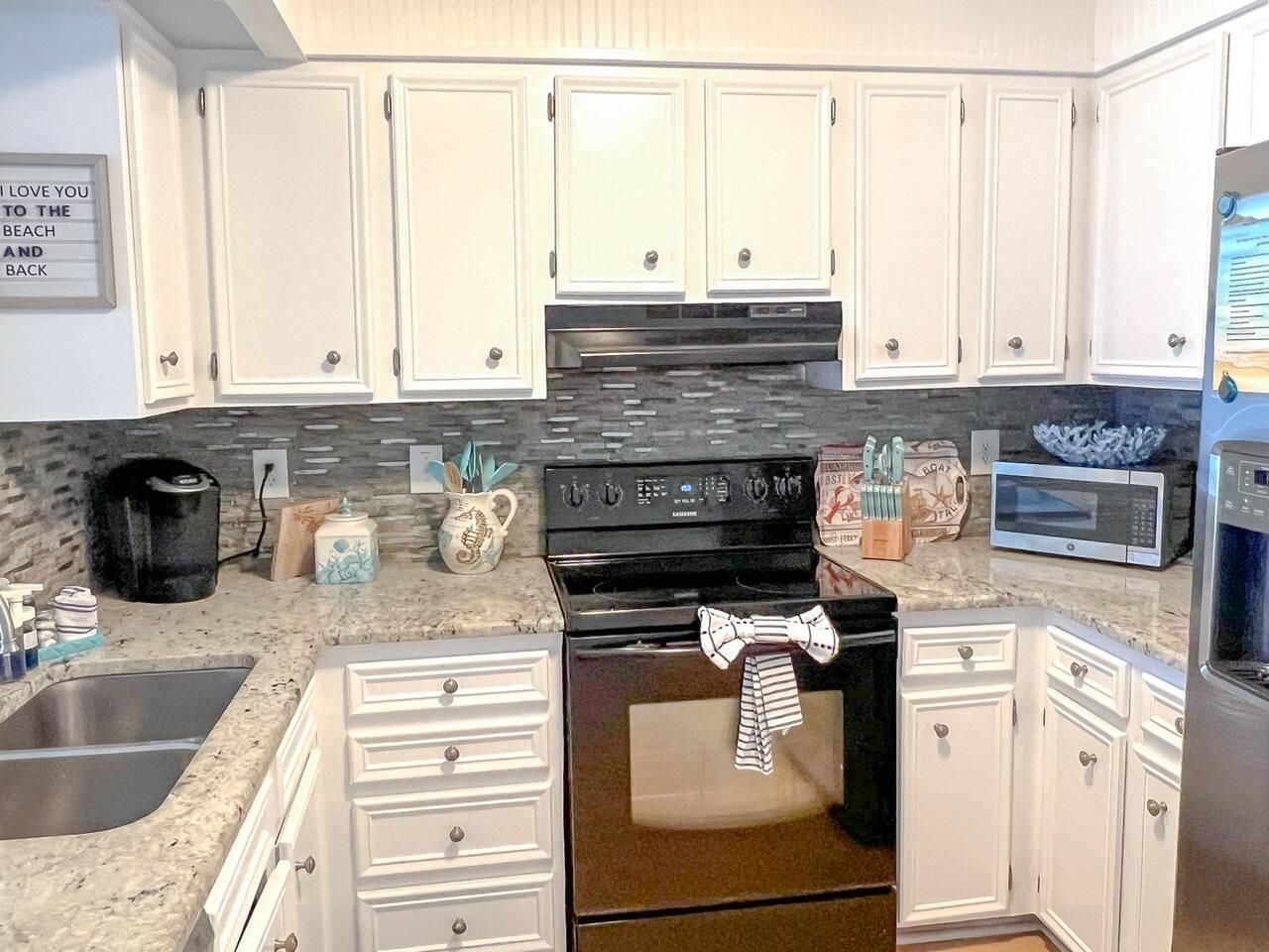 9581 Shore Dr. Photo 9