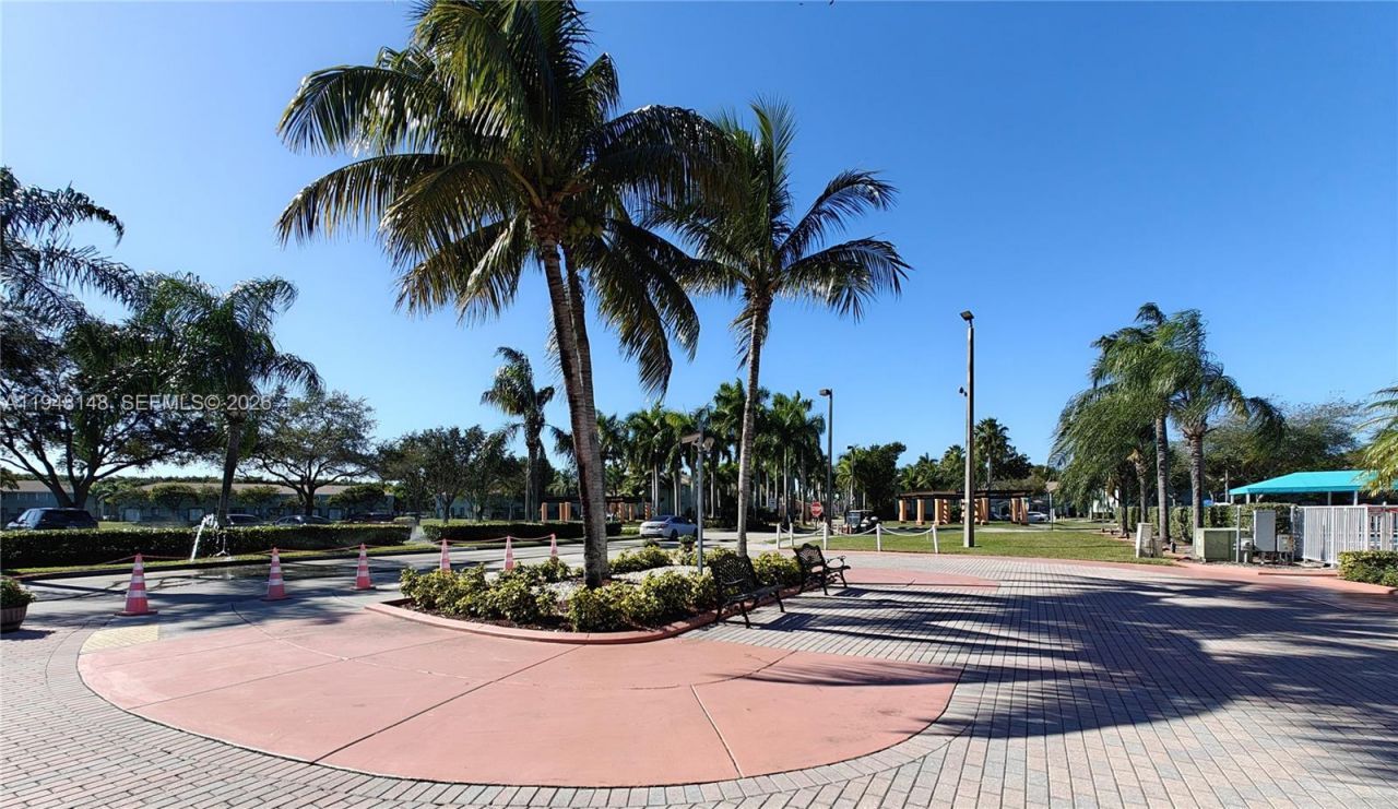 2637 SE 16th Ter, Unit 104, Homestead, FL 33035 Photo