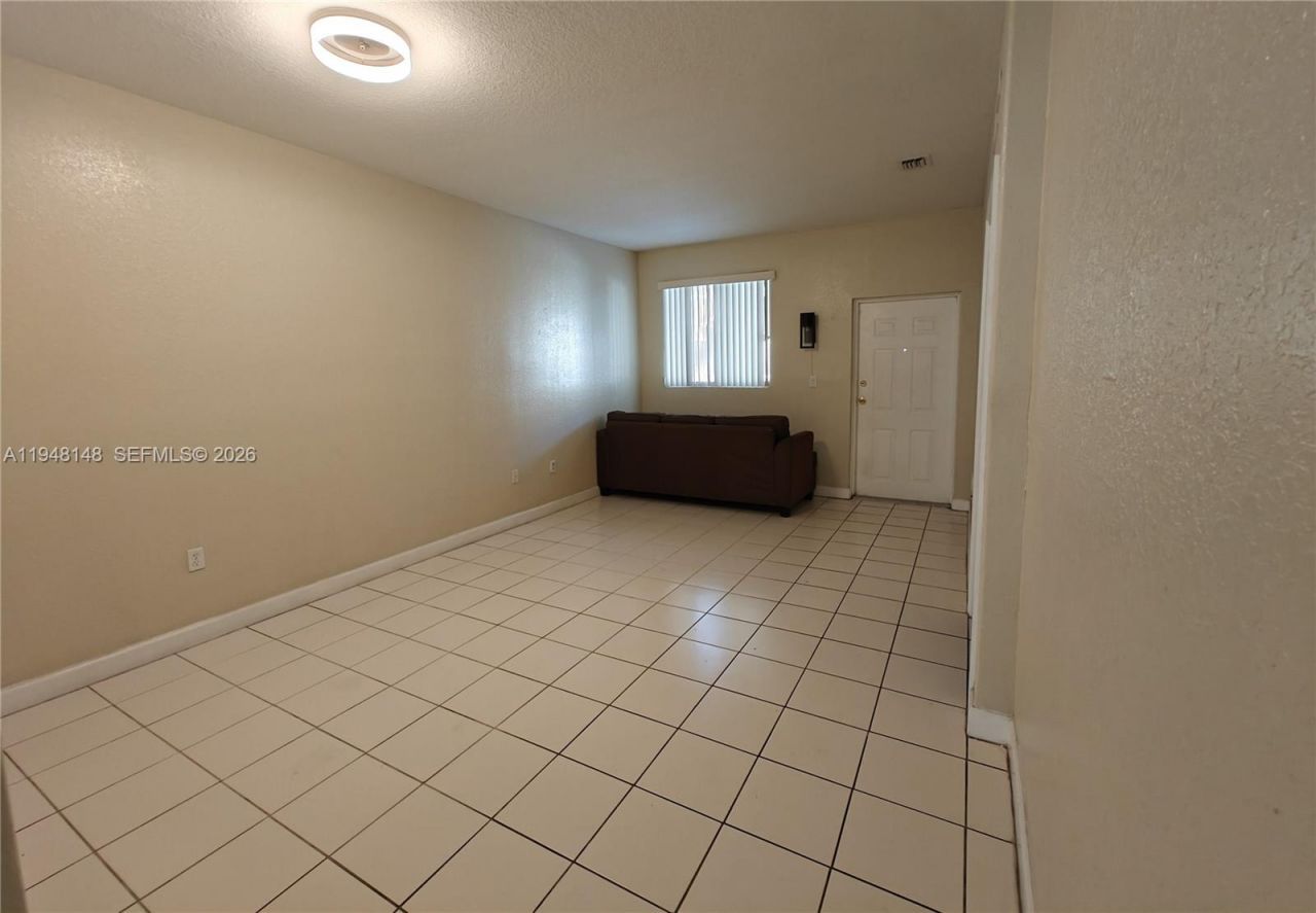 2637 SE 16th Ter, Unit 104, Homestead, FL 33035 Photo