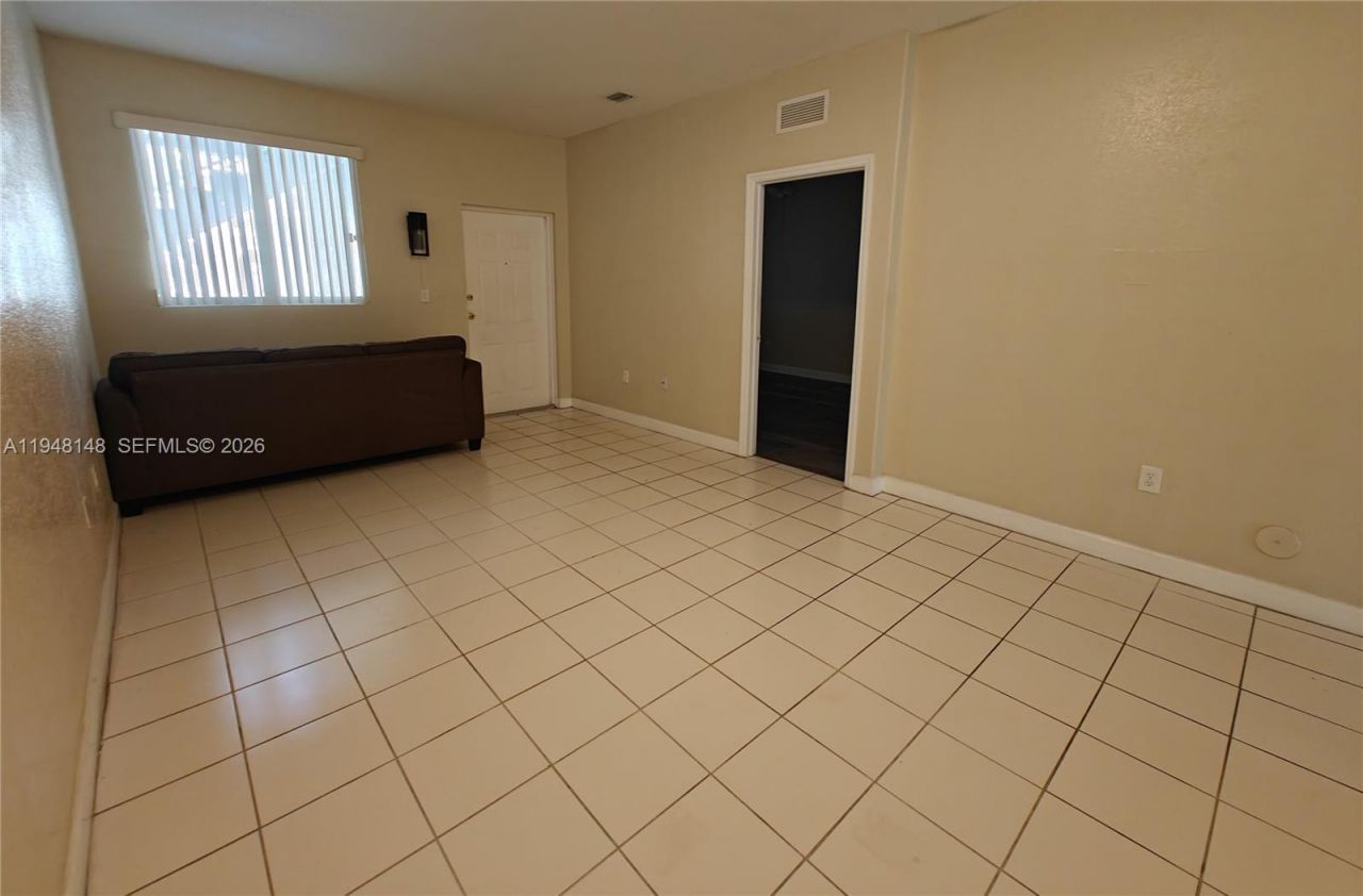 2637 SE 16th Ter, Unit 104, Homestead, FL 33035 Photo