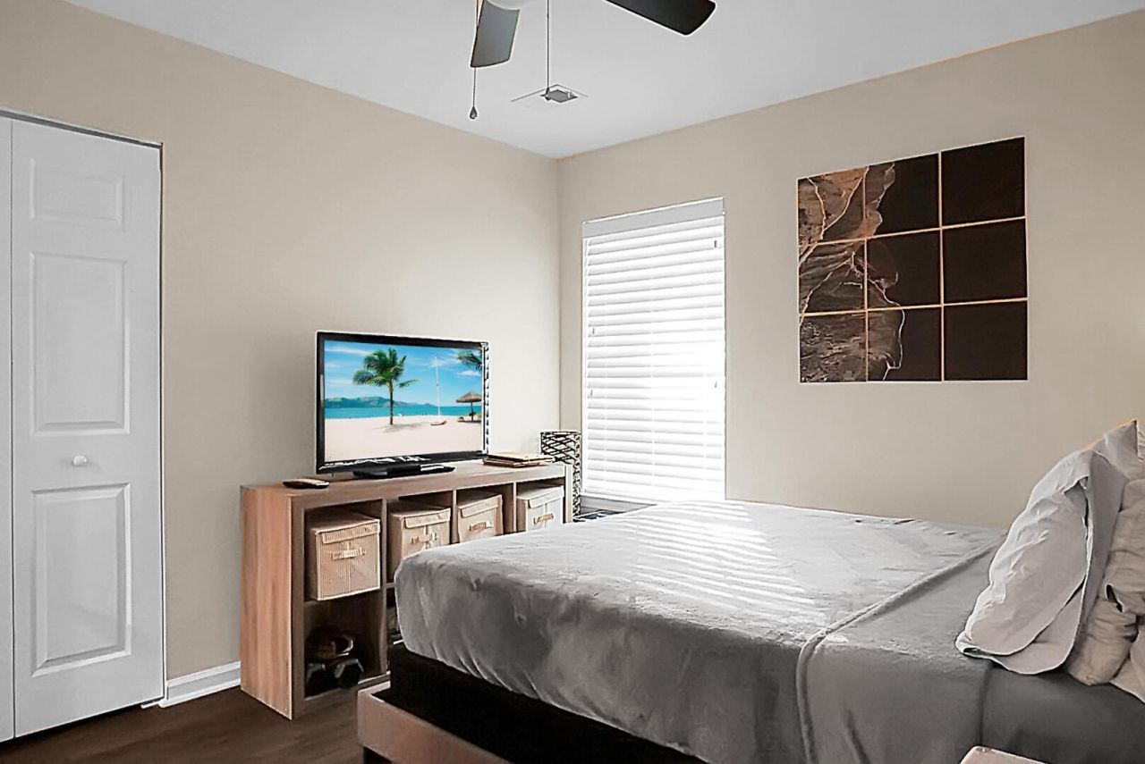 2200 Kings Gate Lane Photo 13