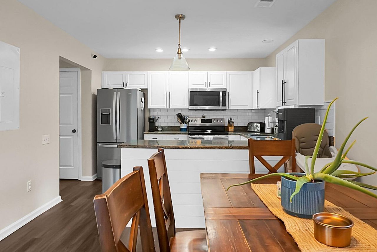 2200 Kings Gate Lane Photo 24