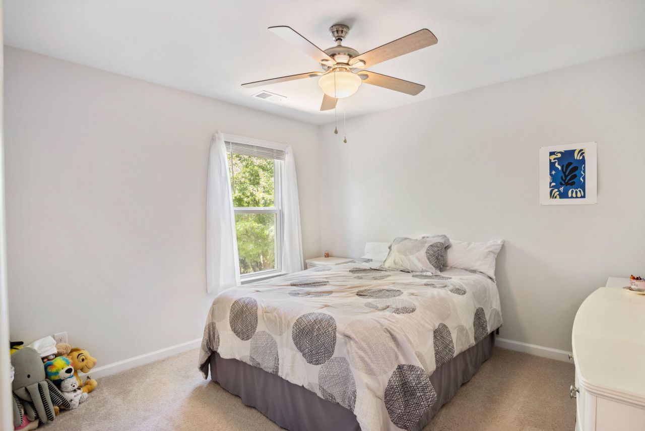 3830 Sawmill Court Photo 25