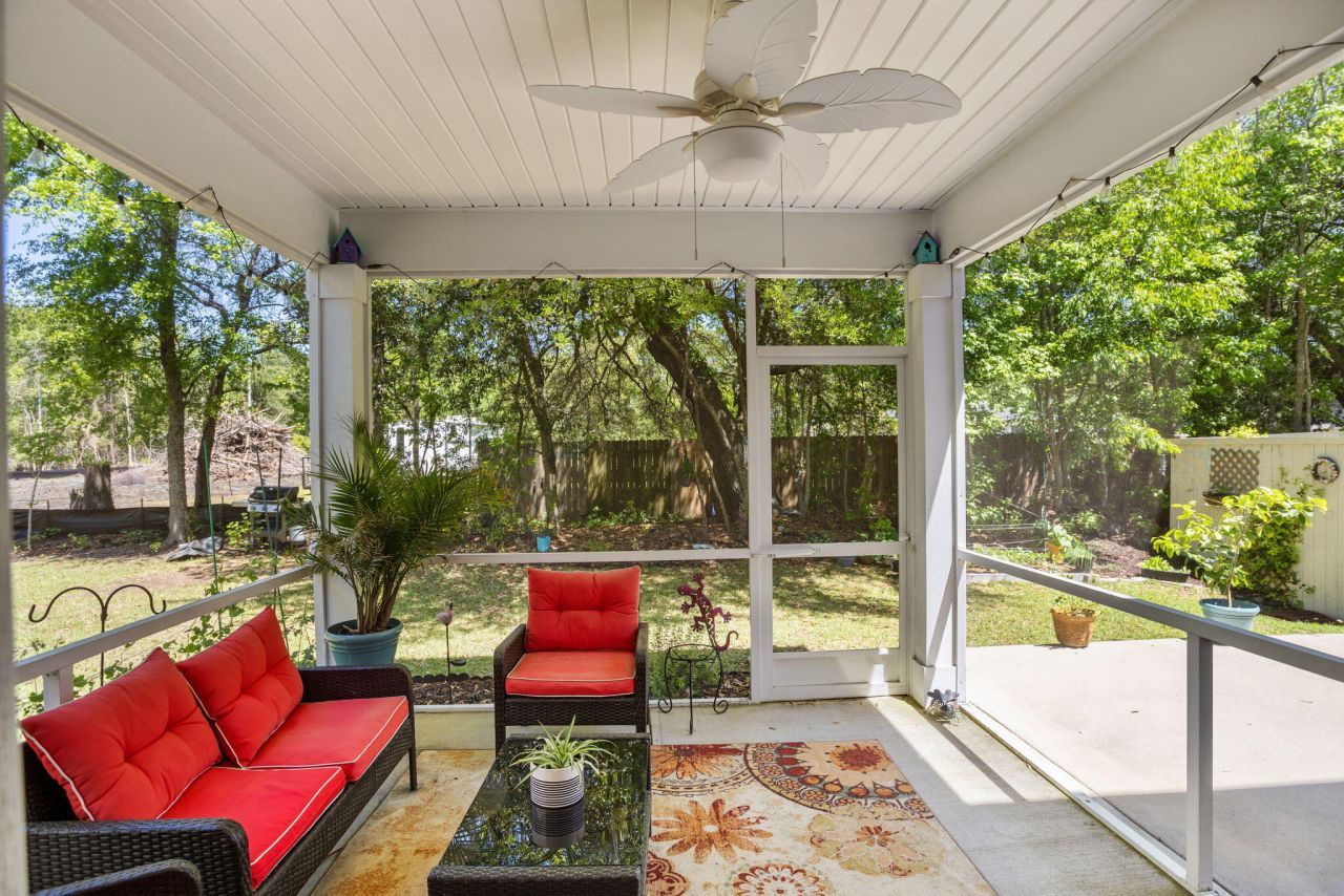 3830 Sawmill Court Photo 27