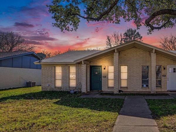7700 Mary Drive, Unit 7702, North Richland Hills, TX 76180