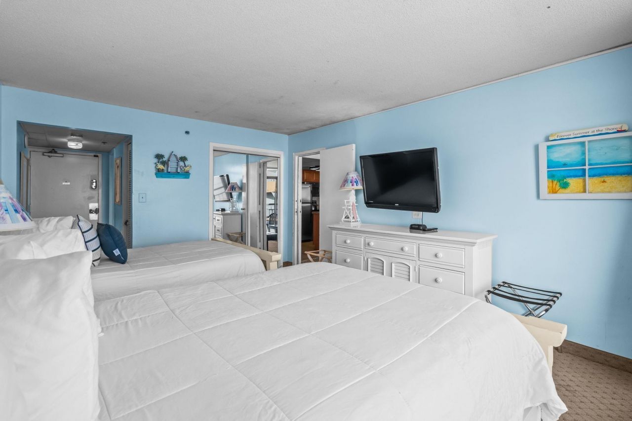 9550 Shore Dr. Photo 24