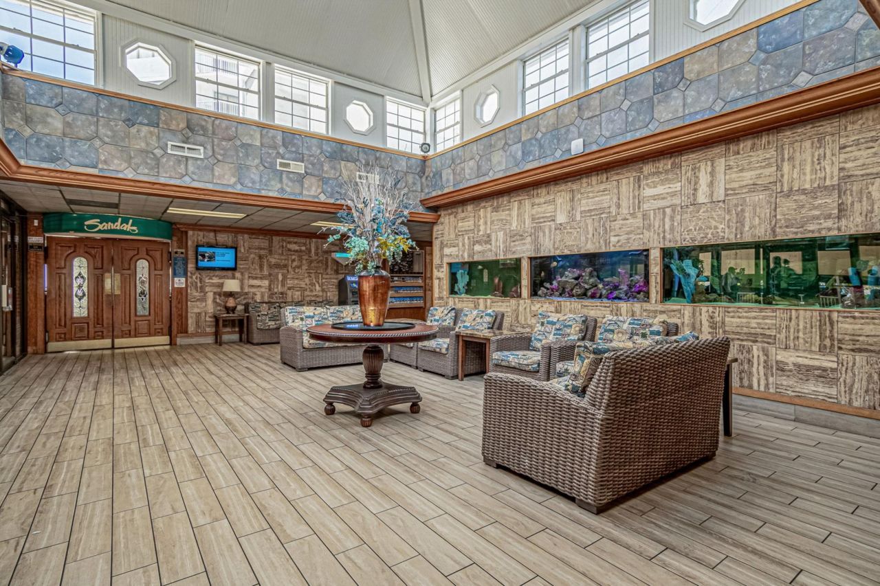 9550 Shore Dr. Photo 36