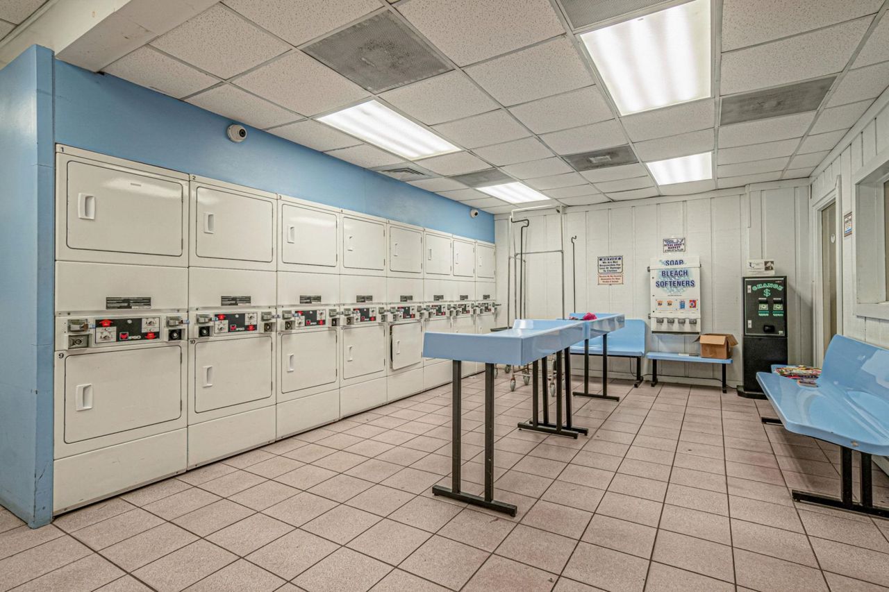 9550 Shore Dr. Photo 38