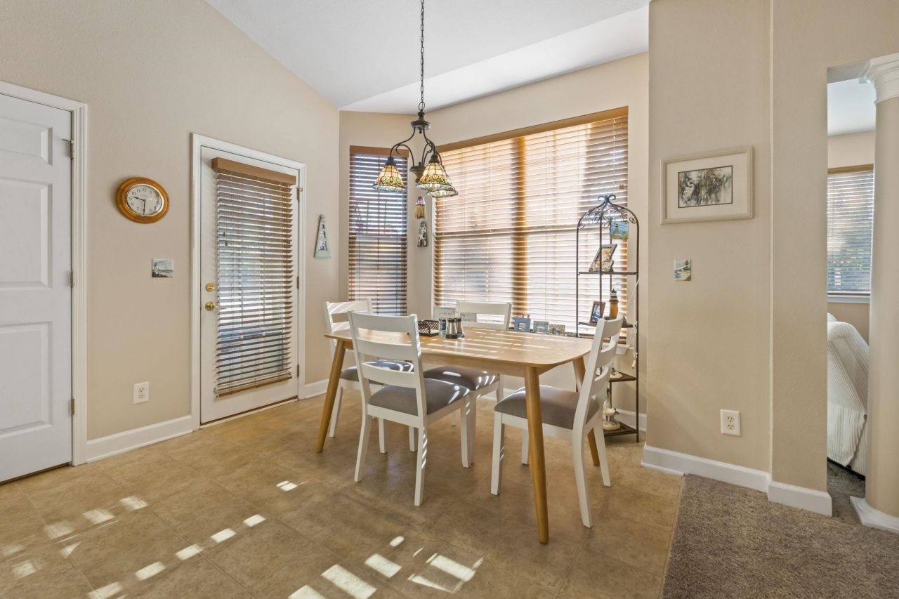 728 Gazania Ln. Photo 10