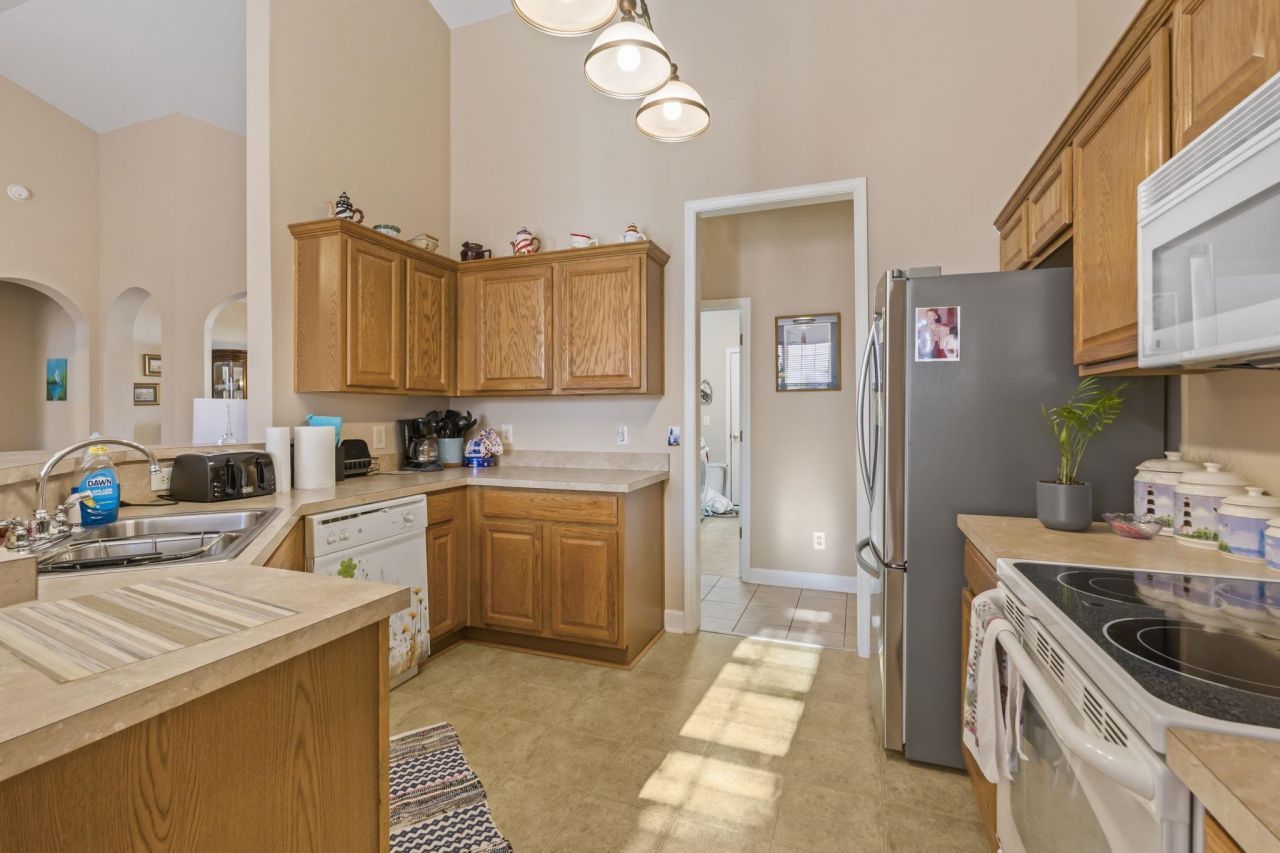 728 Gazania Ln. Photo 12