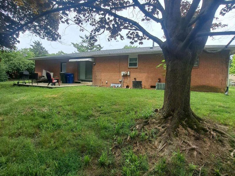 4818 Winterset Drive, Columbus, OH 43220 Photo 22